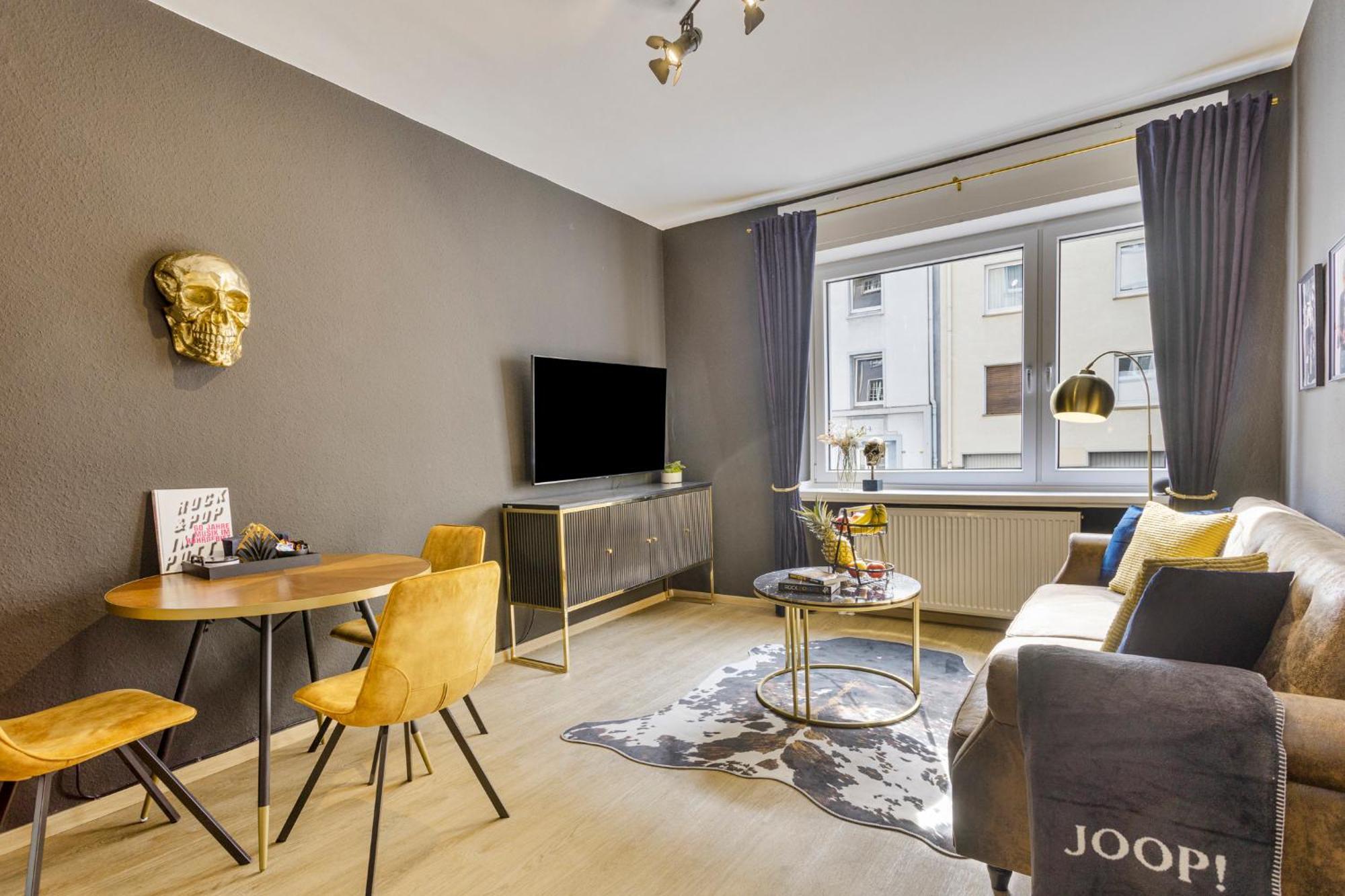 Apartment Rock Trifft Ruhrpott By Cordis Sky Fuer Bis Zu 3 Personen 5 Minuten Zur Messe Oder Hauptbahnhof *